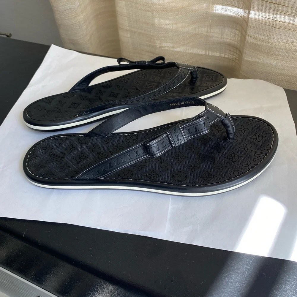Louis Vuitton Black Monogram thong Flip Flops sandals slip ons rubber flats 39 - Picture 4 of 8